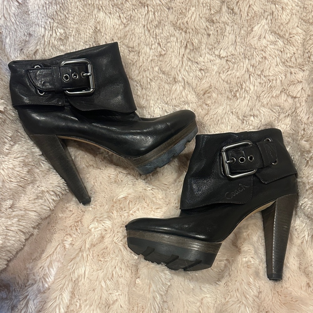 🌻🌻COACH Black Leather Ankle Boots 7